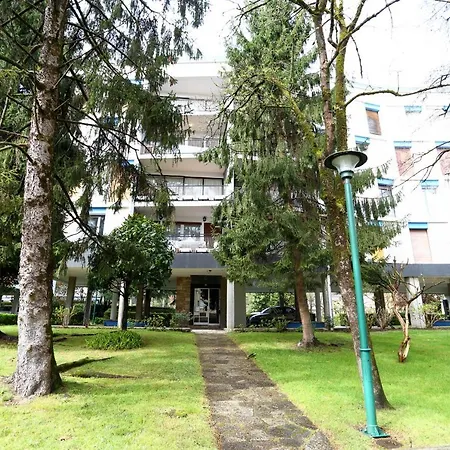 Brunenea By Smiling * Hondarribia